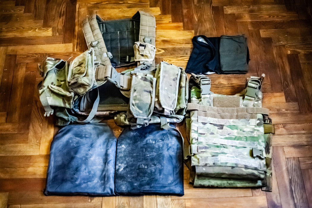 What is the Difference Between A Tactical Vest and Plate Carrier LA